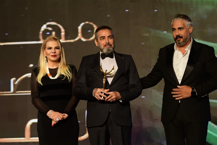 أكرم حسني وأحمد زاهر ومحمد الشرنوبي من بينهم ... نجوم الفن يتألقون خلال تكريمهم في مهرجان الفضائيات العربية