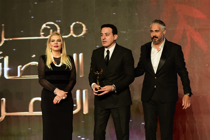 أكرم حسني وأحمد زاهر ومحمد الشرنوبي من بينهم ... نجوم الفن يتألقون خلال تكريمهم في مهرجان الفضائيات العربية