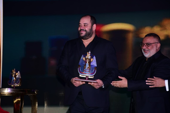 تكريم غادة عادل ومحمد ممدوح ونيكول سابا بحضور النجوم في حفل افتتاح مهرجان الغردقة لسينما الشباب