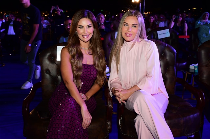 تكريم غادة عادل ومحمد ممدوح ونيكول سابا بحضور النجوم في حفل افتتاح مهرجان الغردقة لسينما الشباب