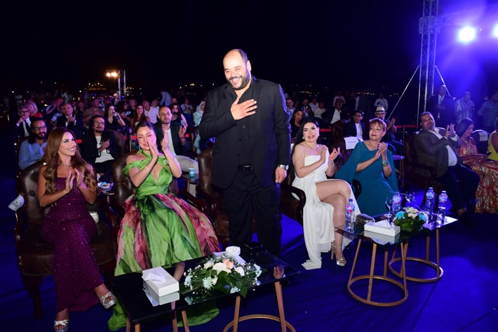 تكريم غادة عادل ومحمد ممدوح ونيكول سابا بحضور النجوم في حفل افتتاح مهرجان الغردقة لسينما الشباب