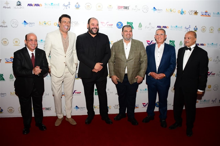 تكريم غادة عادل ومحمد ممدوح ونيكول سابا بحضور النجوم في حفل افتتاح مهرجان الغردقة لسينما الشباب