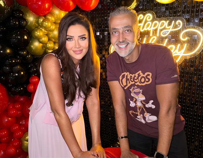 17 صورة من عيد ميلاد رضوى الشربيني الـ44 ياسمين عبد العزيز ضمن الحضور