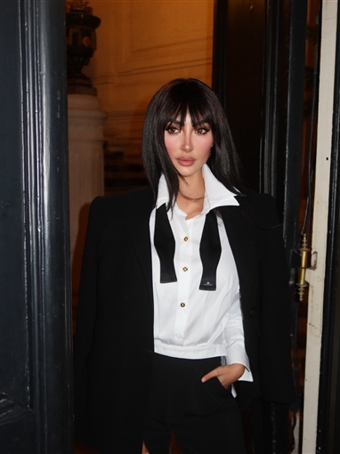 نور الغندور ببدلة من Elisabetta Franchi في أحدث جلسة تصوير بباريس العالم ملكي