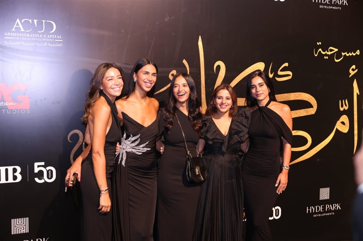 يسرا ومحمود حميدة ورامي إمام ومدحت العدل وخالد النبوي ونجوم الفن في عرض أم كلثوم 