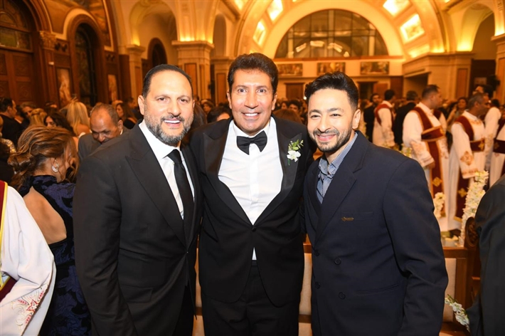 النجوم في حفل زفاف ابن هاني رمزي ... يسرا وريهام حجاج وليلى علوي ولبلبة