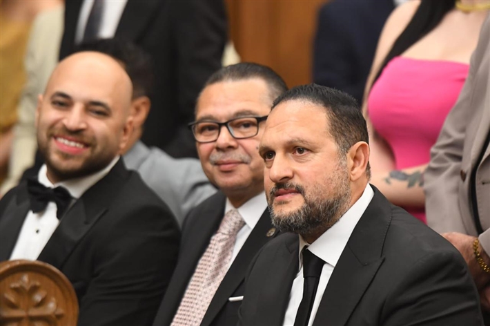 النجوم في حفل زفاف ابن هاني رمزي ... يسرا وريهام حجاج وليلى علوي ولبلبة