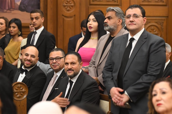 النجوم في حفل زفاف ابن هاني رمزي ... يسرا وريهام حجاج وليلى علوي ولبلبة