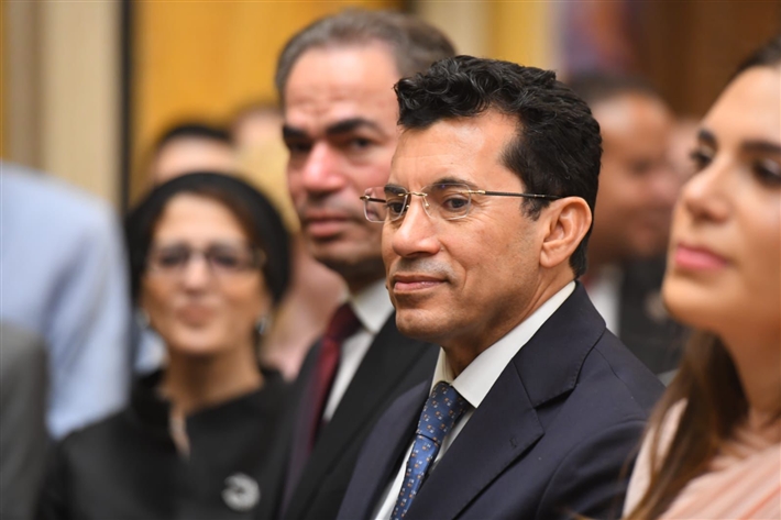 النجوم في حفل زفاف ابن هاني رمزي ... يسرا وريهام حجاج وليلى علوي ولبلبة