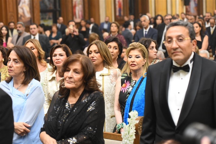 النجوم في حفل زفاف ابن هاني رمزي ... يسرا وريهام حجاج وليلى علوي ولبلبة