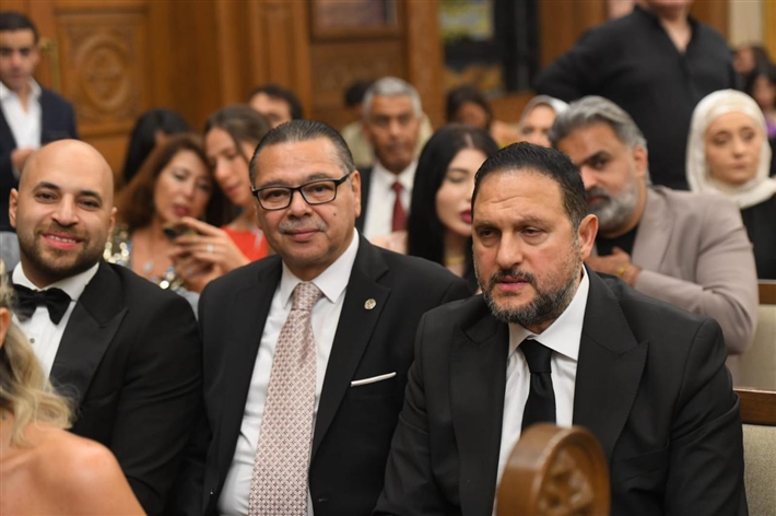 النجوم في حفل زفاف ابن هاني رمزي ... يسرا وريهام حجاج وليلى علوي ولبلبة