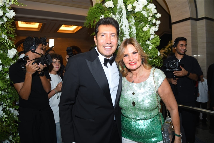 النجوم في حفل زفاف ابن هاني رمزي ... يسرا وريهام حجاج وليلى علوي ولبلبة