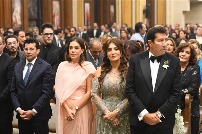 أحمد زاهر وماجد المصري ورامي إمام في حفل زفاف ابن هاني رمزي