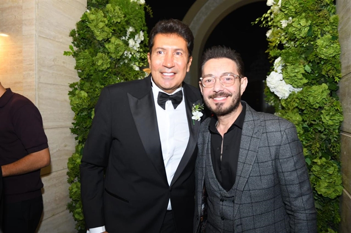 أحمد زاهر وماجد المصري ورامي إمام في حفل زفاف ابن هاني رمزي