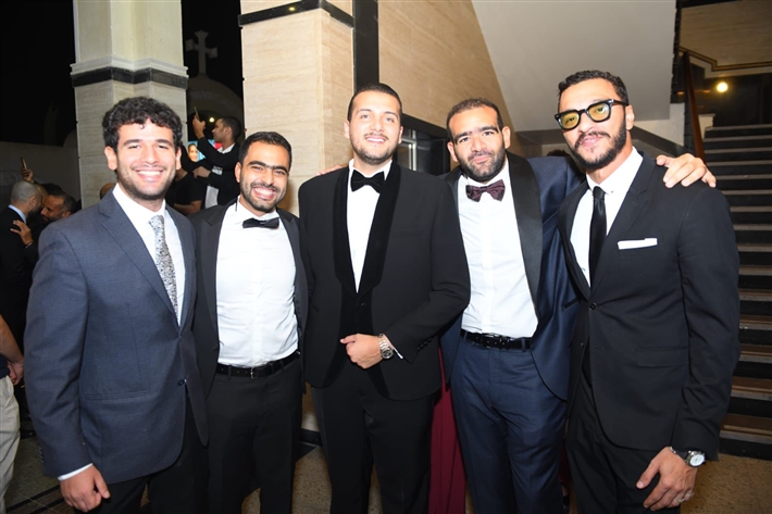 أحمد زاهر وماجد المصري ورامي إمام في حفل زفاف ابن هاني رمزي