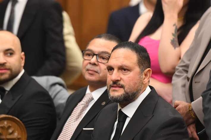 أحمد زاهر وماجد المصري ورامي إمام في حفل زفاف ابن هاني رمزي