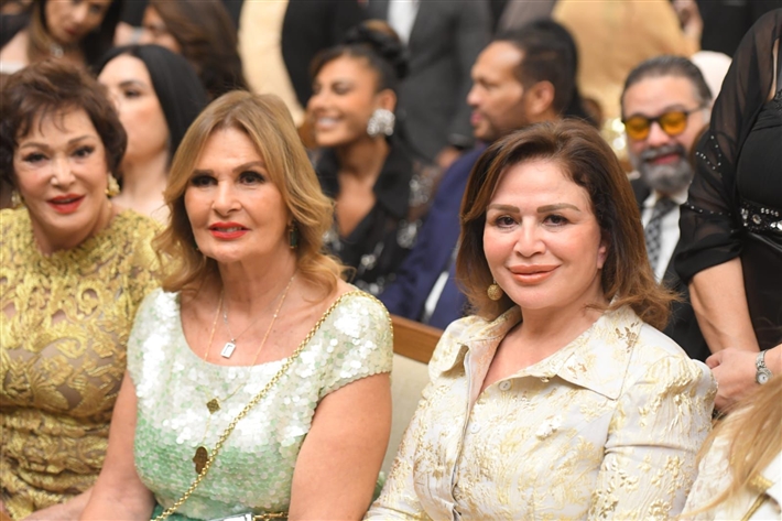 أحمد زاهر وماجد المصري ورامي إمام في حفل زفاف ابن هاني رمزي