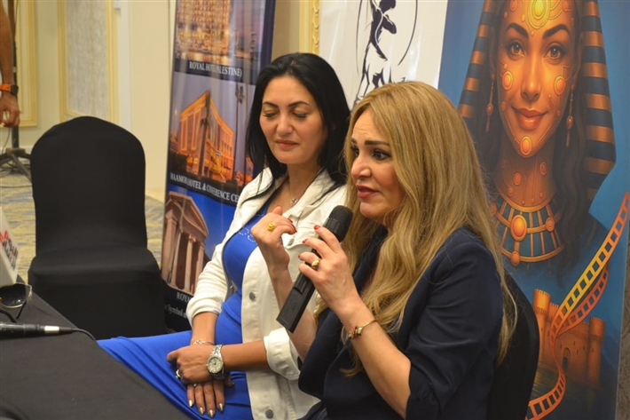 إيمان جمجوم ابنة فيروز الطفلة المعجزة : أنور وجدي احتكرها وكانت أم حازمة وفيلم دهب أحب أعمالها