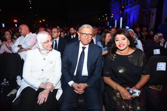 مدحت صالح يفتتح حفل قصر عابدين بـ ولا تسوى دموع و جاى على نفسك 