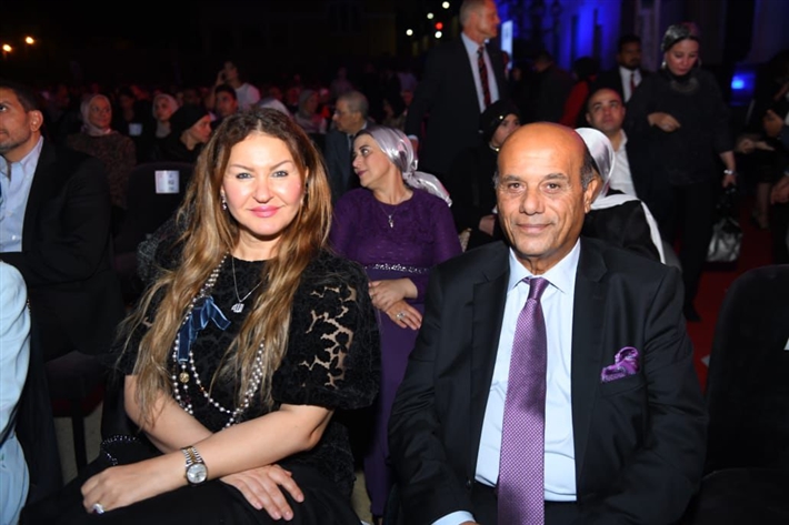 مدحت صالح يفتتح حفل قصر عابدين بـ ولا تسوى دموع و جاى على نفسك 