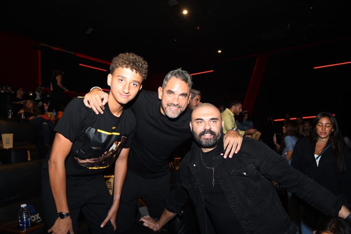 أمير كرارة وأحمد خالد صالح وجنات يساندون هنادي مهنا وأحمد صلاح حسني في عرض أوسكار عودة الماموث 