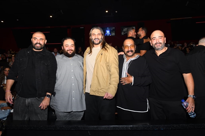 أمير كرارة وأحمد خالد صالح وجنات يساندون هنادي مهنا وأحمد صلاح حسني في عرض أوسكار عودة الماموث 