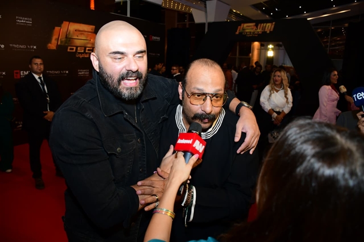 أمير كرارة وأحمد خالد صالح وجنات يساندون هنادي مهنا وأحمد صلاح حسني في عرض أوسكار عودة الماموث 