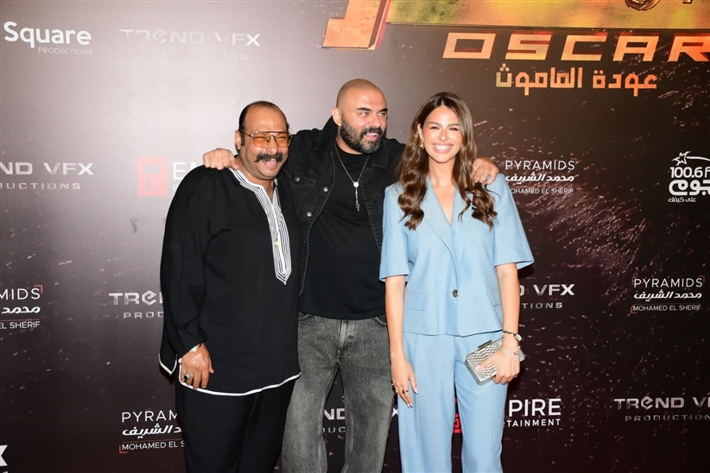 أمير كرارة وأحمد خالد صالح وجنات يساندون هنادي مهنا وأحمد صلاح حسني في عرض أوسكار عودة الماموث 