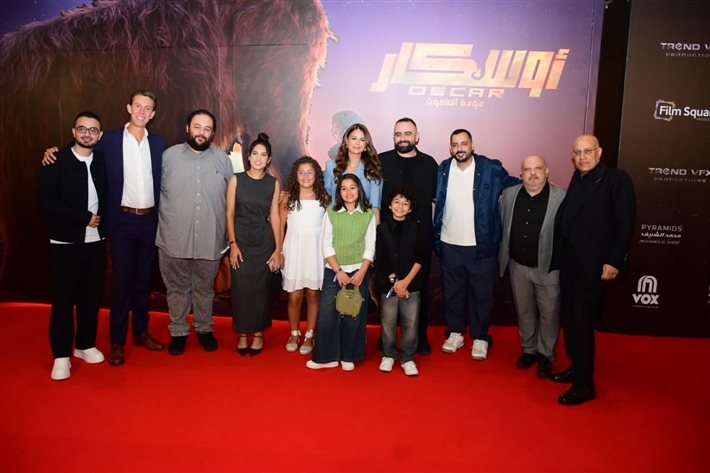 أمير كرارة وأحمد خالد صالح وجنات يساندون هنادي مهنا وأحمد صلاح حسني في عرض أوسكار عودة الماموث 