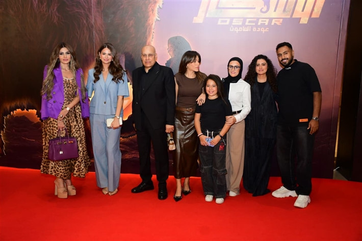أمير كرارة وأحمد خالد صالح وجنات يساندون هنادي مهنا وأحمد صلاح حسني في عرض أوسكار عودة الماموث 