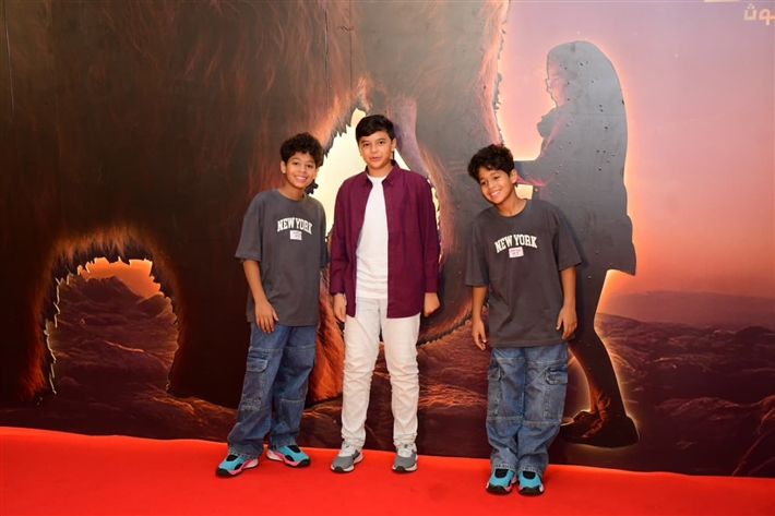 أمير كرارة وأحمد خالد صالح وجنات يساندون هنادي مهنا وأحمد صلاح حسني في عرض أوسكار عودة الماموث 