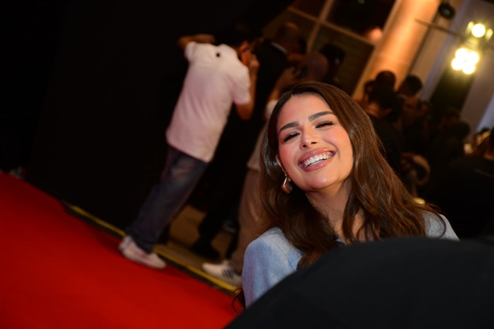 أمير كرارة وأحمد خالد صالح وجنات يساندون هنادي مهنا وأحمد صلاح حسني في عرض أوسكار عودة الماموث 