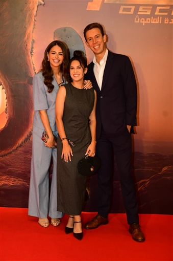 أمير كرارة وأحمد خالد صالح وجنات يساندون هنادي مهنا وأحمد صلاح حسني في عرض أوسكار عودة الماموث 