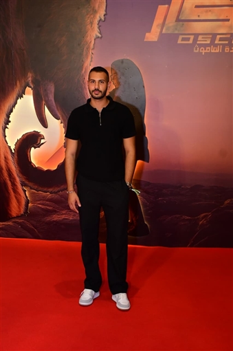 أمير كرارة وأحمد خالد صالح وجنات يساندون هنادي مهنا وأحمد صلاح حسني في عرض أوسكار عودة الماموث 