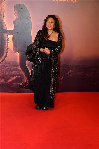 أمير كرارة وأحمد خالد صالح وجنات يساندون هنادي مهنا وأحمد صلاح حسني في عرض أوسكار عودة الماموث 