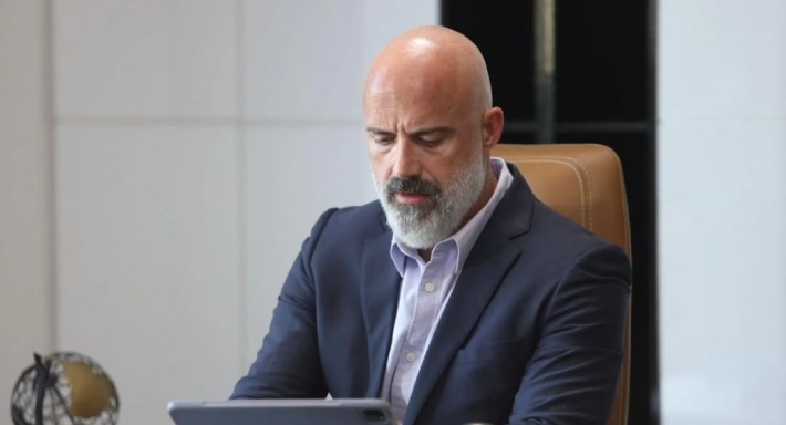 حازم سمير في كواليس حكاية نور مكسور