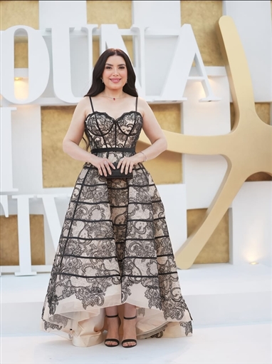 عبير صبري تلفت الأنظار بفستان بتصميم الكورسيه في عرض فيلم هابي بيرث داي بمهرجان الجونة عبير صبري تلفت الأنظار بفستان بتصميم الكورسيه في عرض فيلم هابي بيرث داي بمهرجان الجونة