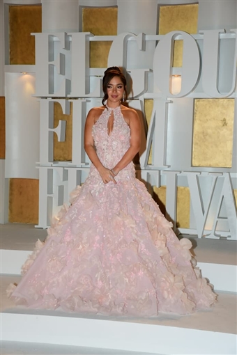 نيللي كريم وأسماء جلال وبسنت شوقي من بينهم ... إطلالات مبهرة للنجوم في ختام مهرجان الجونة