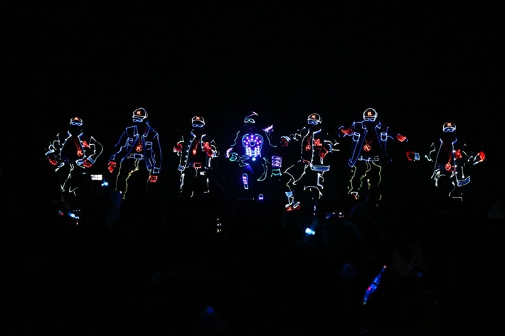 فريق واما يخطف الأنظار بلوك ذا ماتريكس في حفل بالقاهرة الجديدة بمشاركة شو لايت وكريس المصري