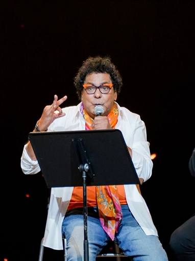 احتفالية مصر وطن السلام تجمع محمد منير ومحمد حماقي على المسرح