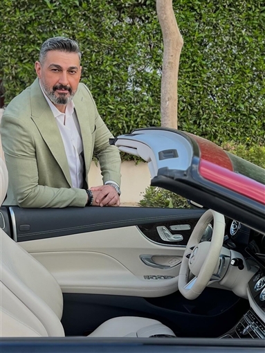 ياسر جلال يشوق جمهوره لمسلسله في رمضان كلهم بيحبوا مودي بصور جديدة من الكواليس