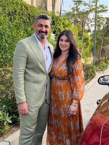 ياسر جلال يشوق جمهوره لمسلسله في رمضان كلهم بيحبوا مودي بصور جديدة من الكواليس