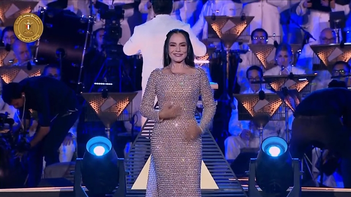 سلمى أبو ضيف وهدى المفتي وأحمد غزي وأحمد مالك وياسمينا العبد في افتتاح المتحف المصري الكبير بالزي الفرعوني