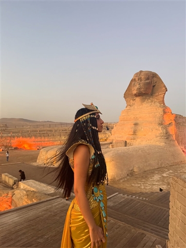  ملكة فرعونية ... تفاصيل إطلالة سلمى أبو ضيف في حفل افتتاح المتحف المصري الكبير