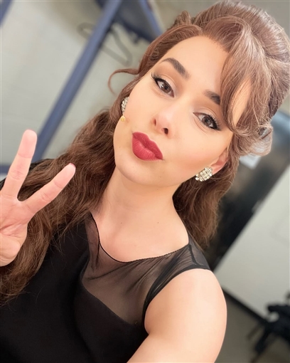 من هي شيرين أحمد طارق التي خطفت قلوب المصريين في افتتاح المتحف المصري الكبير؟