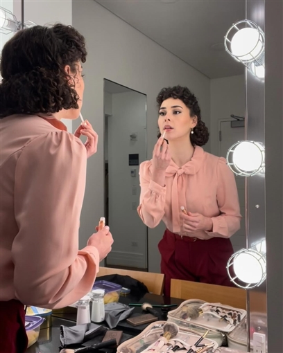 من هي شيرين أحمد طارق التي خطفت قلوب المصريين في افتتاح المتحف المصري الكبير؟