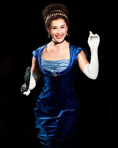 من هي شيرين أحمد طارق التي خطفت قلوب المصريين في افتتاح المتحف المصري الكبير؟