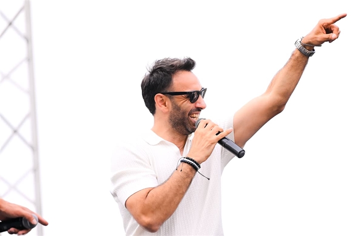 فريق واما يستقبل الطلاب الجدد بـ: فاطومة و يا قلبي و نجمة معدية 