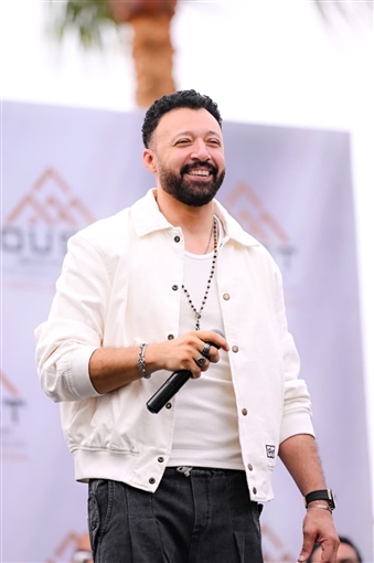 فريق واما يستقبل الطلاب الجدد بـ: فاطومة و يا قلبي و نجمة معدية 