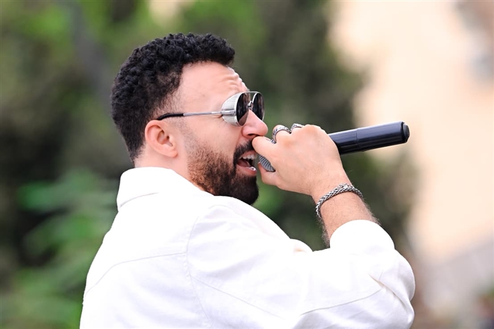 فريق واما يستقبل الطلاب الجدد بـ: فاطومة و يا قلبي و نجمة معدية 